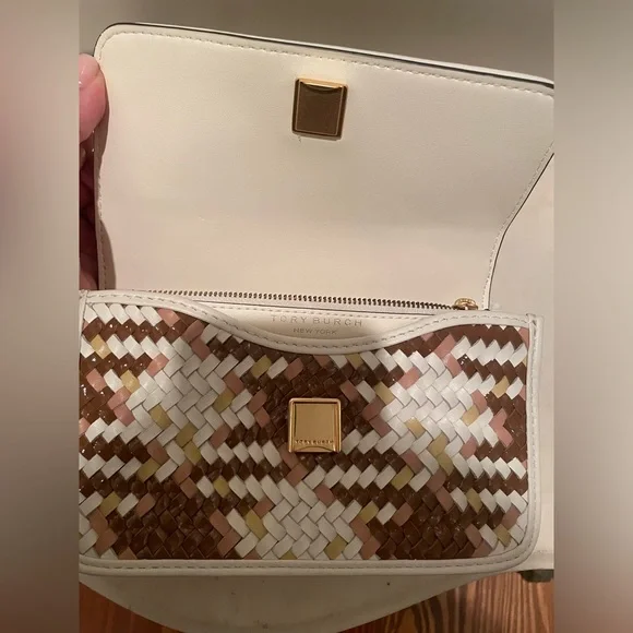 Tory Burch Thea Crossbody in multiwoven leather - Picture 7 of 9